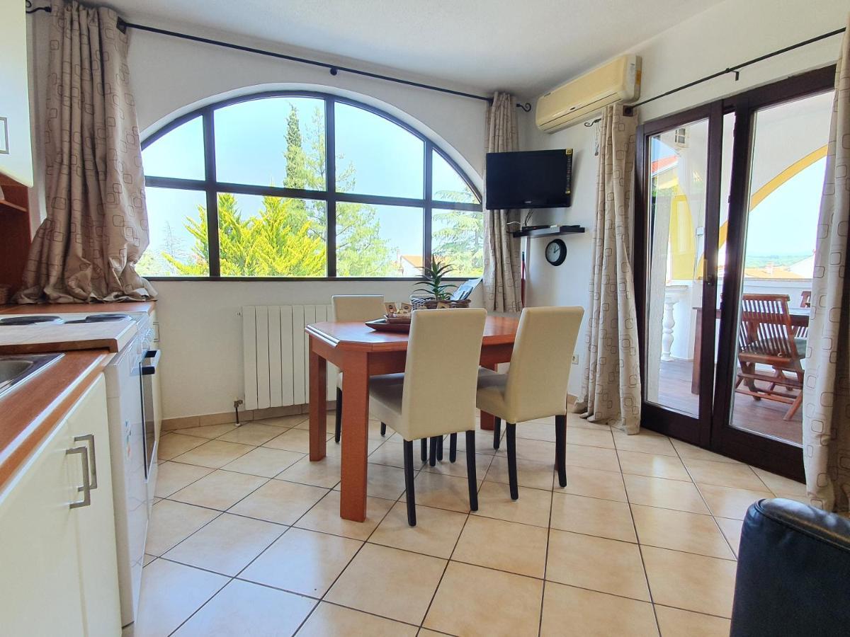 Villa Flora Малинска Номер фото