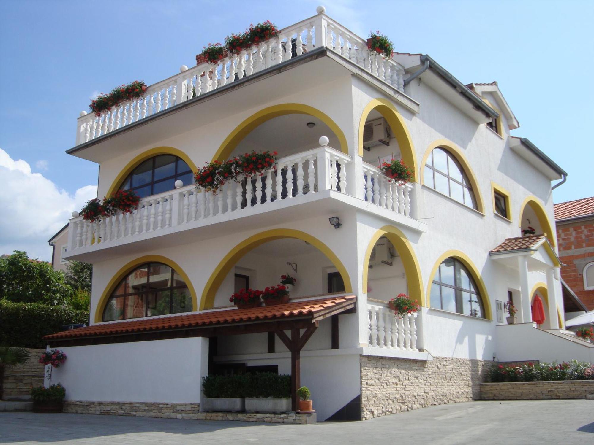 Villa Flora Малинска Экстерьер фото