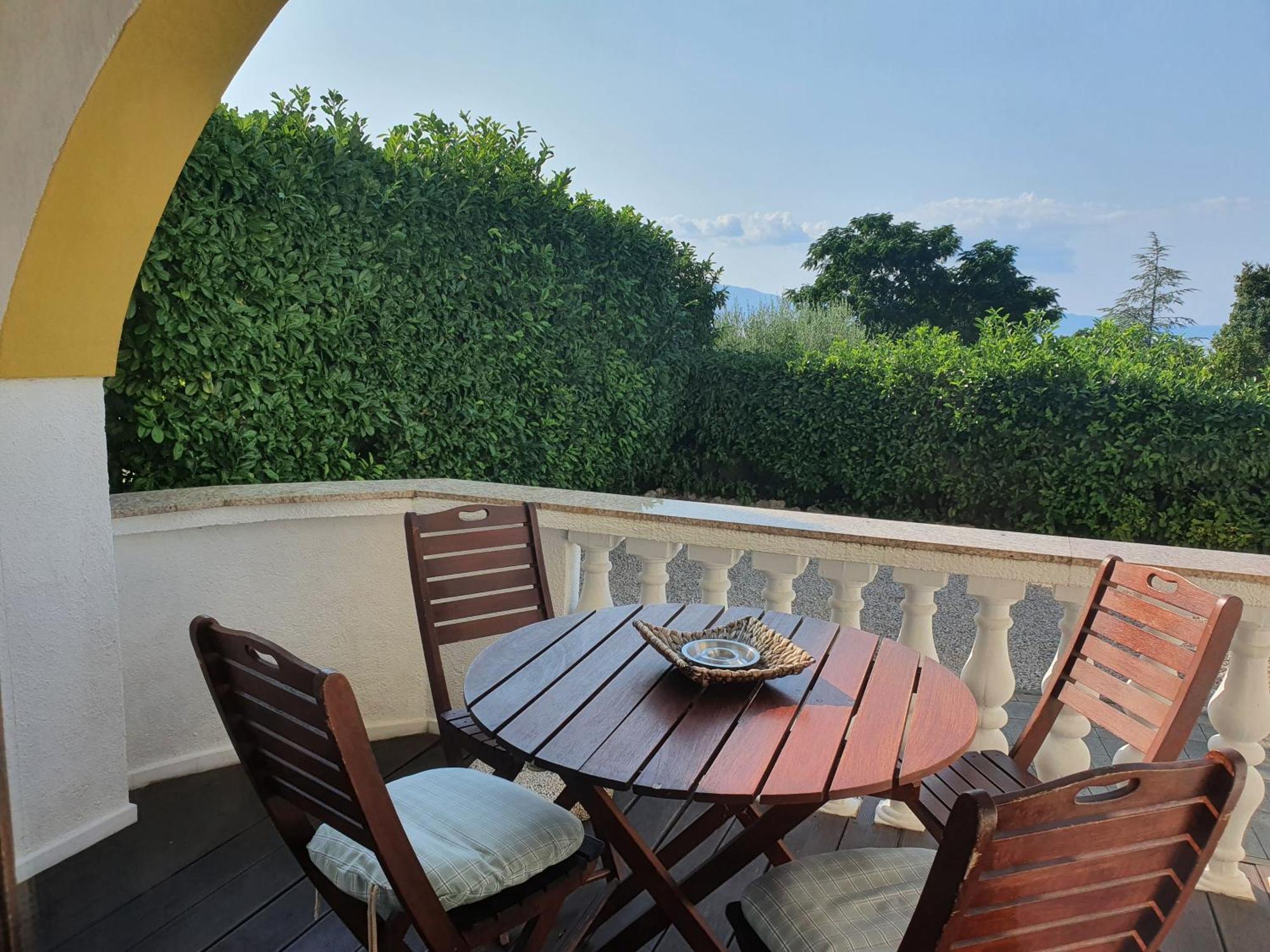 Villa Flora Малинска Номер фото